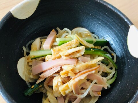 つるんとおいしい中華風春雨サラダ